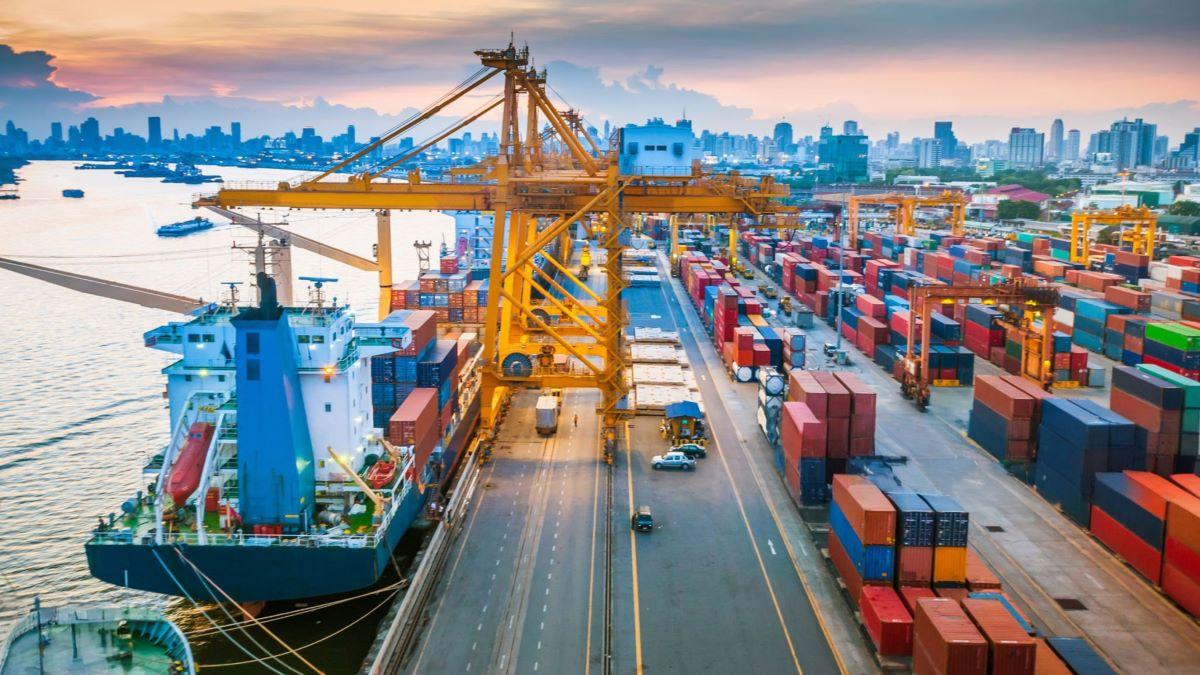 A container vessel in a port